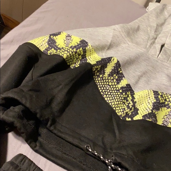 Snake print Set size small - Picture 3 of 11